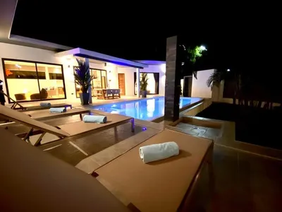 4-Bedroom Smart Villa with Saltwater Pool for Sale, Rawai, Freehold - Rawai, Phuket - See all photos