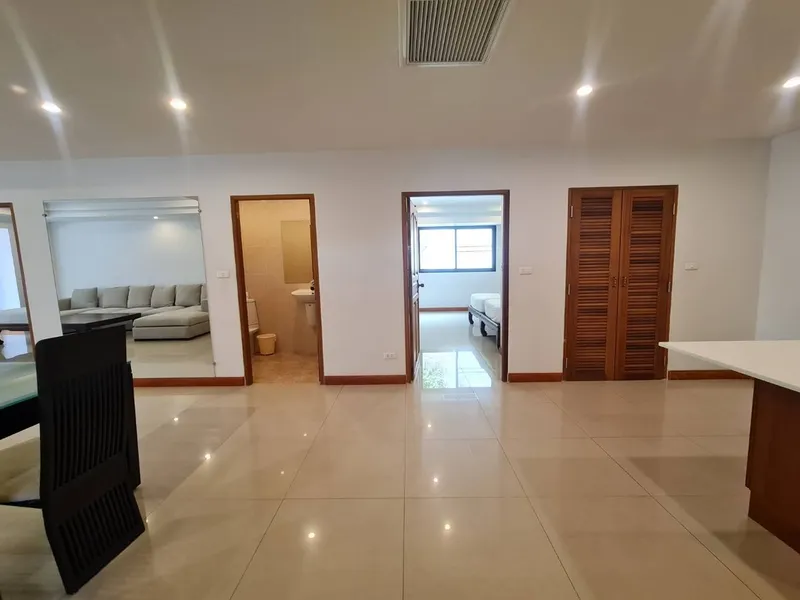 Surin Sabai, 2-Bedroom Condo for Rent, 10 Min Walk to Surin Beach - Surin Beach, Phuket - Main photo