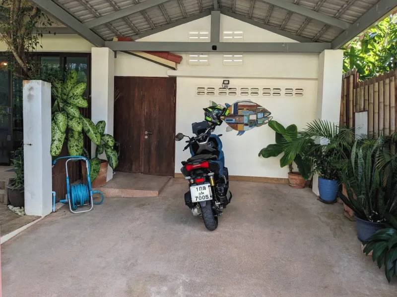 3-Bedroom Pool Villa for Sale, Nai Harn, Soi Naya, Freehold - Nai Harn, Phuket - Main photo