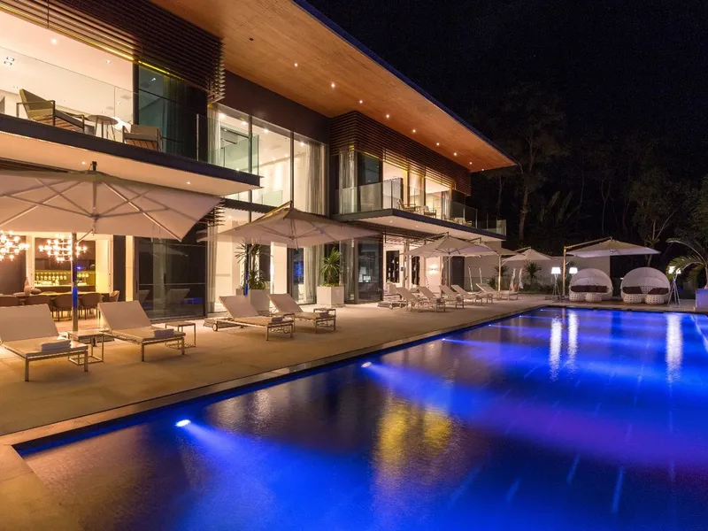 6-Bedroom Cliff-Top Pool Villa for Rent, Ao Yon Bay, Cape Panwa - Ao Yon, Phuket - Main photo
