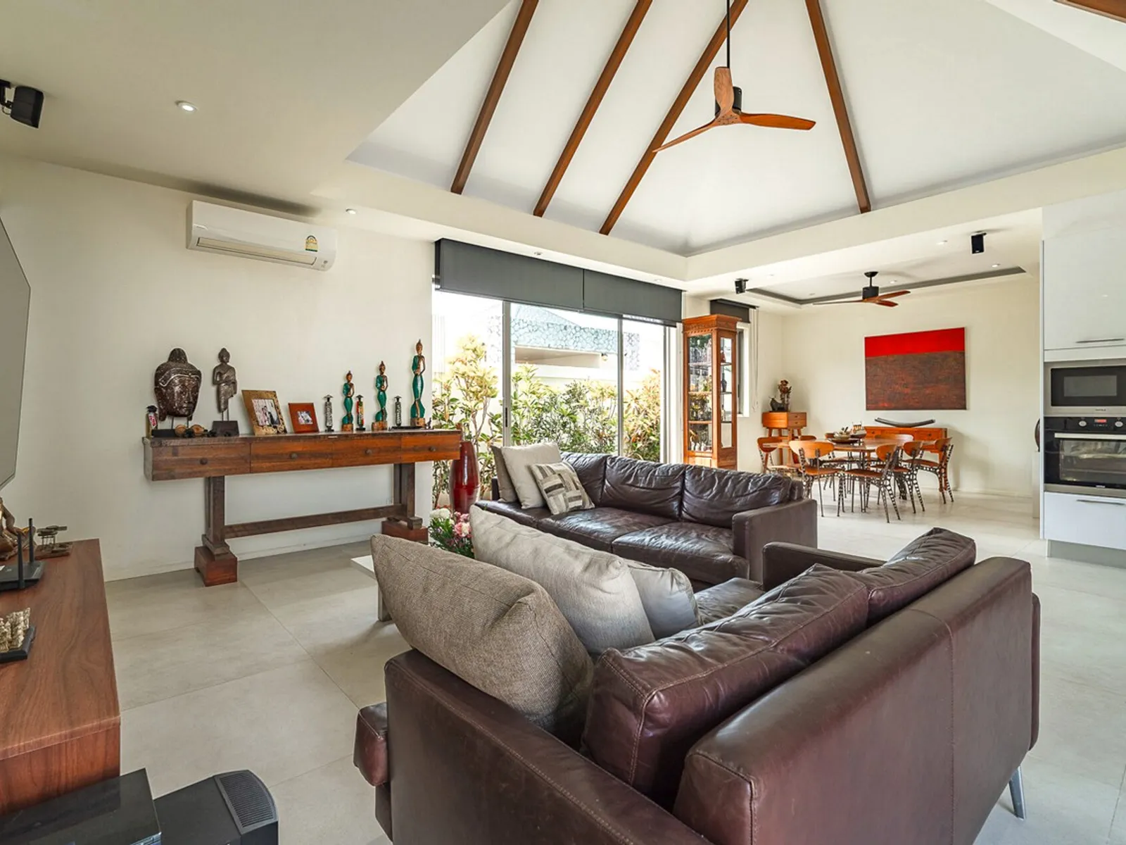 3-Bedroom Pool Villa for Sale, Rawai, Near Beaches, Freehold - Rawai, Phuket - Photo 7