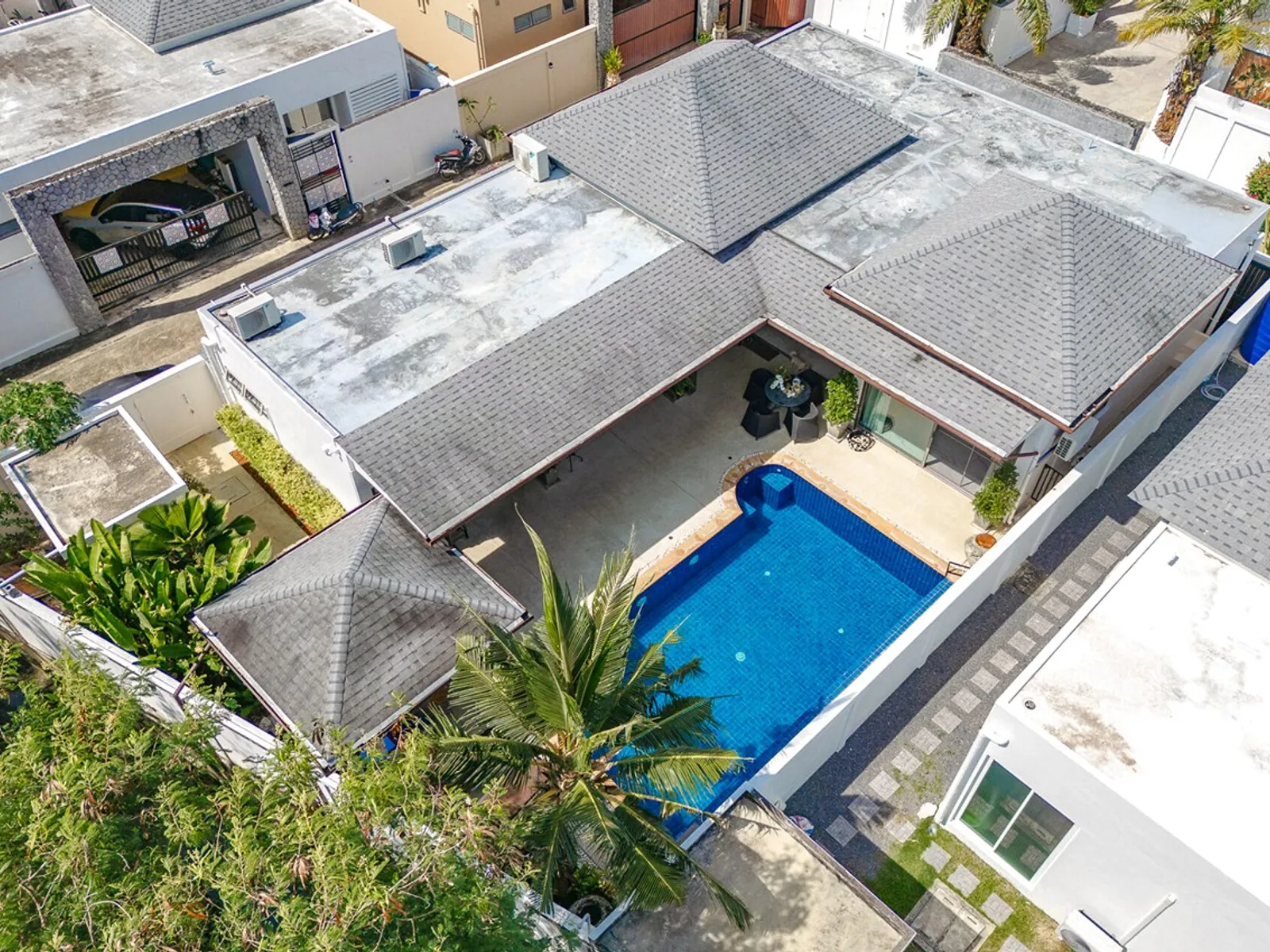 3-Bedroom Pool Villa for Sale, Rawai, Near Beaches, Freehold - Rawai, Phuket - Photo 3