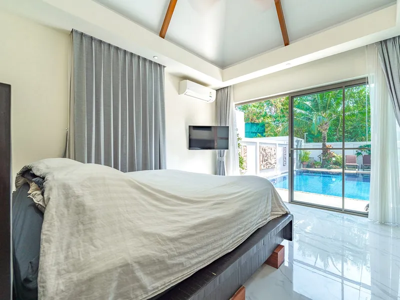 3-Bedroom Pool Villa for Sale, Rawai, Near Beaches, Freehold - Rawai, Phuket - Main photo