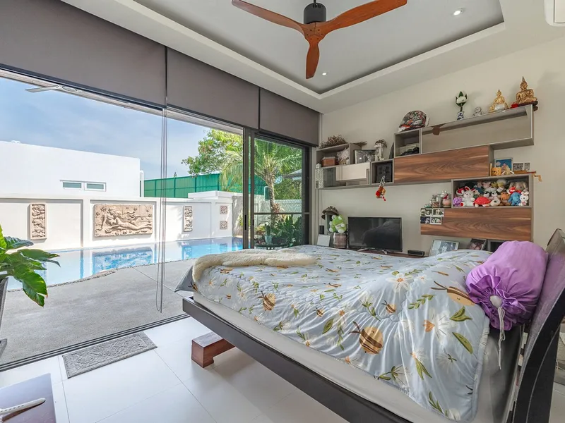 3-Bedroom Pool Villa for Sale, Rawai, Near Beaches, Freehold - Rawai, Phuket - Main photo