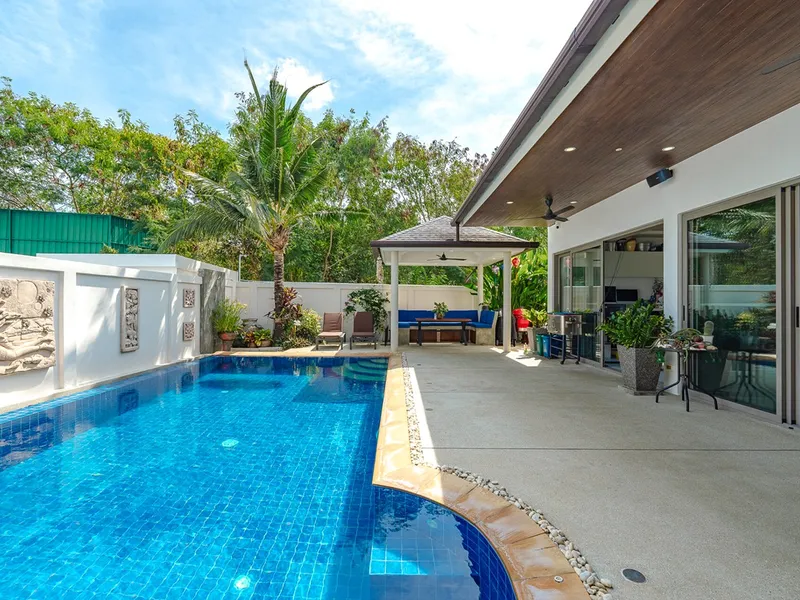 3-Bedroom Pool Villa for Sale, Rawai, Near Beaches, Freehold - Rawai, Phuket - Main photo