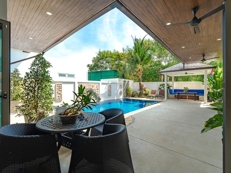 3-Bedroom Pool Villa for Sale, Rawai, Near Beaches, Freehold - Rawai, Phuket - Main photo