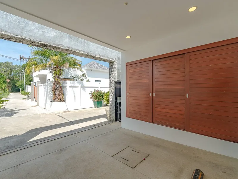 3-Bedroom Pool Villa for Sale, Rawai, Near Beaches, Freehold - Rawai, Phuket - Main photo