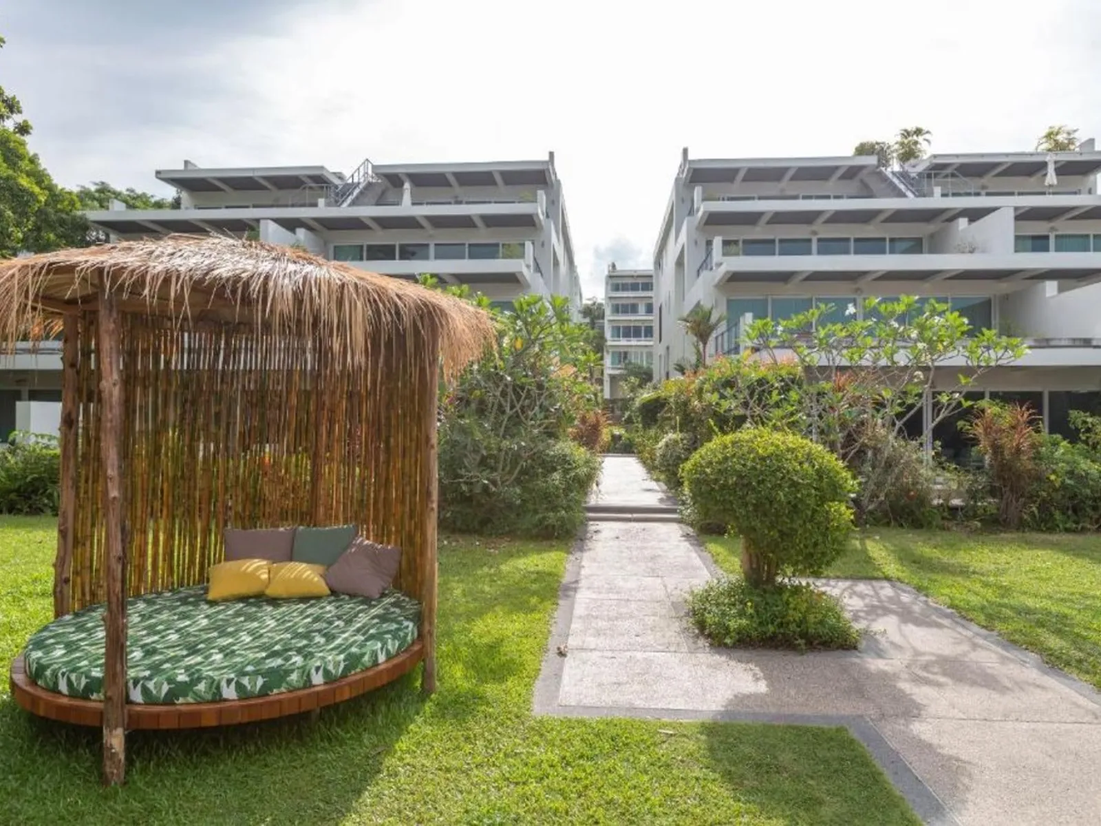 Selina Rawai, 2-Bedroom Condo for Sale, Chalong Bay Views - Rawai, Phuket - Photo 1