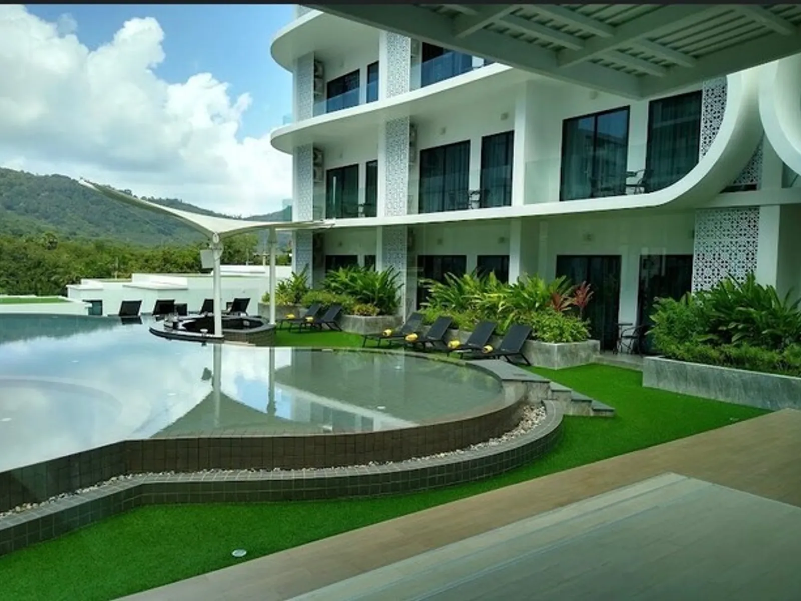 ขายคอนโด 1 ห้องนอน โครงการยูโทเปีย ในหาน ห่างชายหาดเพียง 700 เมตร - Nai Harn, Phuket - รูปภาพ 3