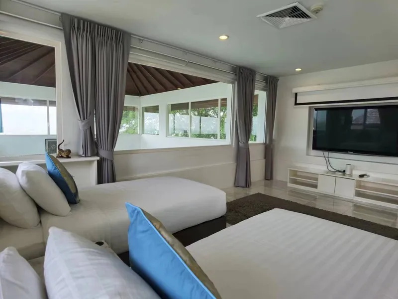 3-Bedroom Mountain View Pool Villa for Sale, Cherng Talay, Freehold - Cherng Talay, Phuket - Main photo