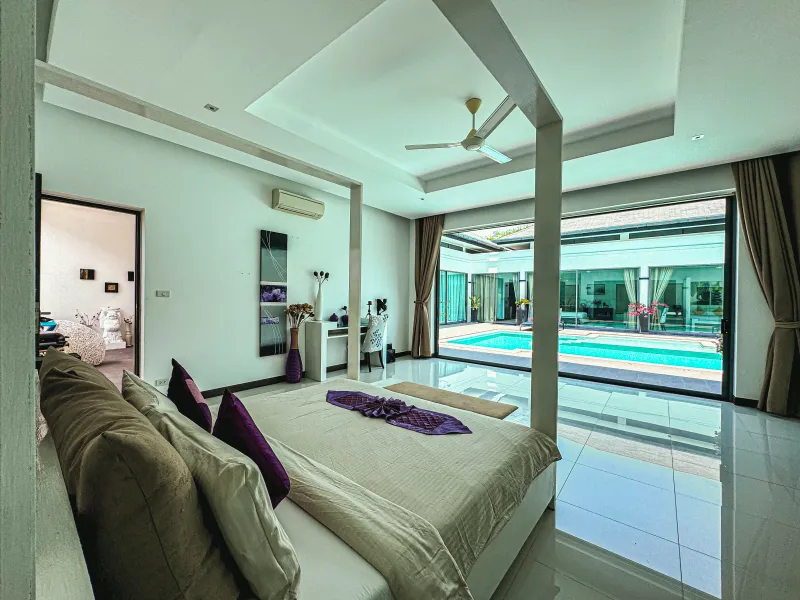 4-Bedroom Modern Pool Villa for Sale, Rawai, Freehold (460 sqm) - Rawai, Phuket - Main photo