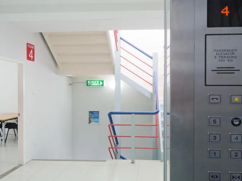 5-Storey Commercial Building for Sale, Patong, Near Beach - Patong, Phuket - Main photo