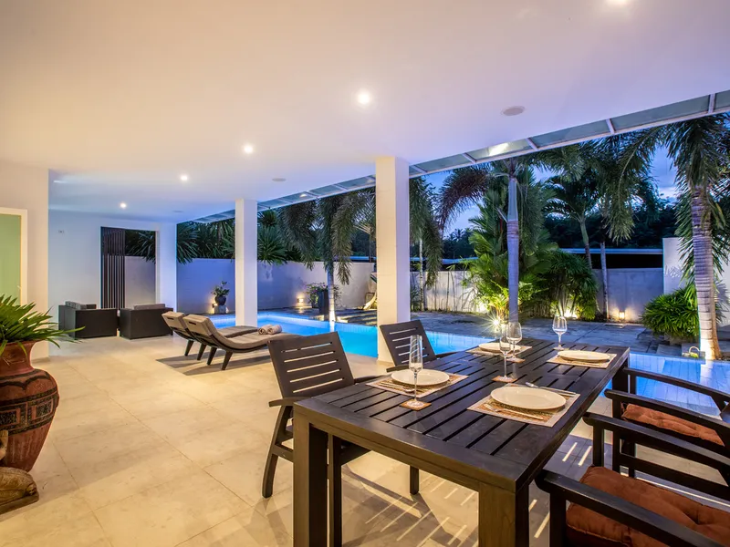 2-Bedroom Pool Villa for Sale, Thalang, 15 Min to Airport, Freehold - Thalang, Phuket - Main photo