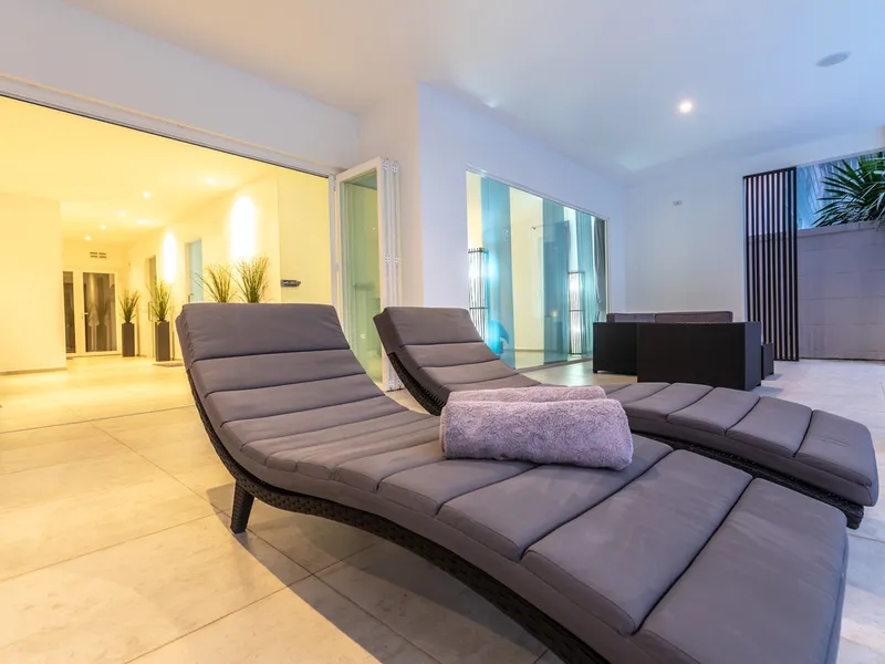 2-Bedroom Pool Villa for Sale, Thalang, 15 Min to Airport, Freehold - Thalang, Phuket - Main photo