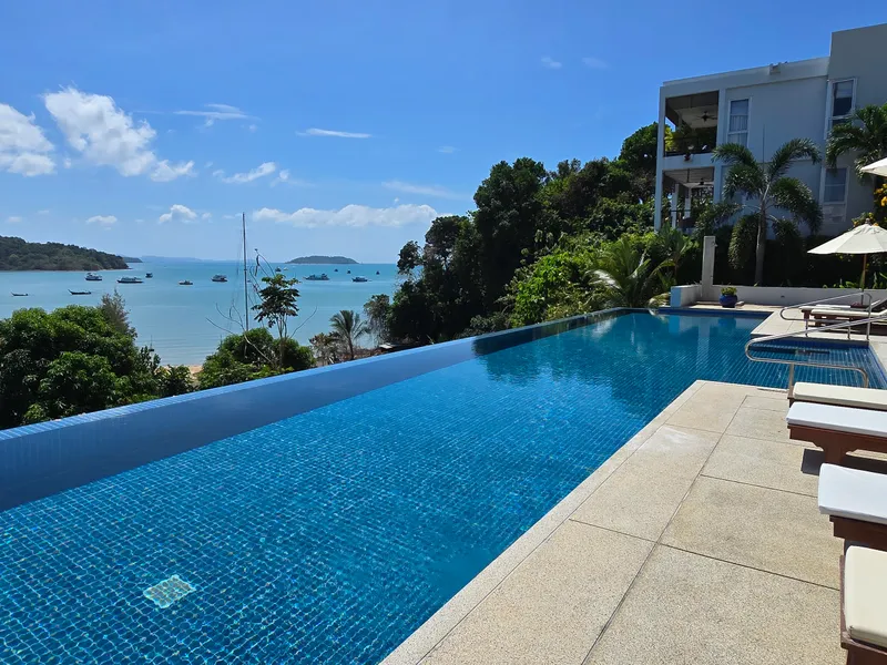 วิลล่าริมทะเลฝั่งตะวันออก, คอนโดให้เช่า 2 ห้องนอน วิวทะเล, อ่าวปอ - Ao Phor, Phuket - ภาพหลัก