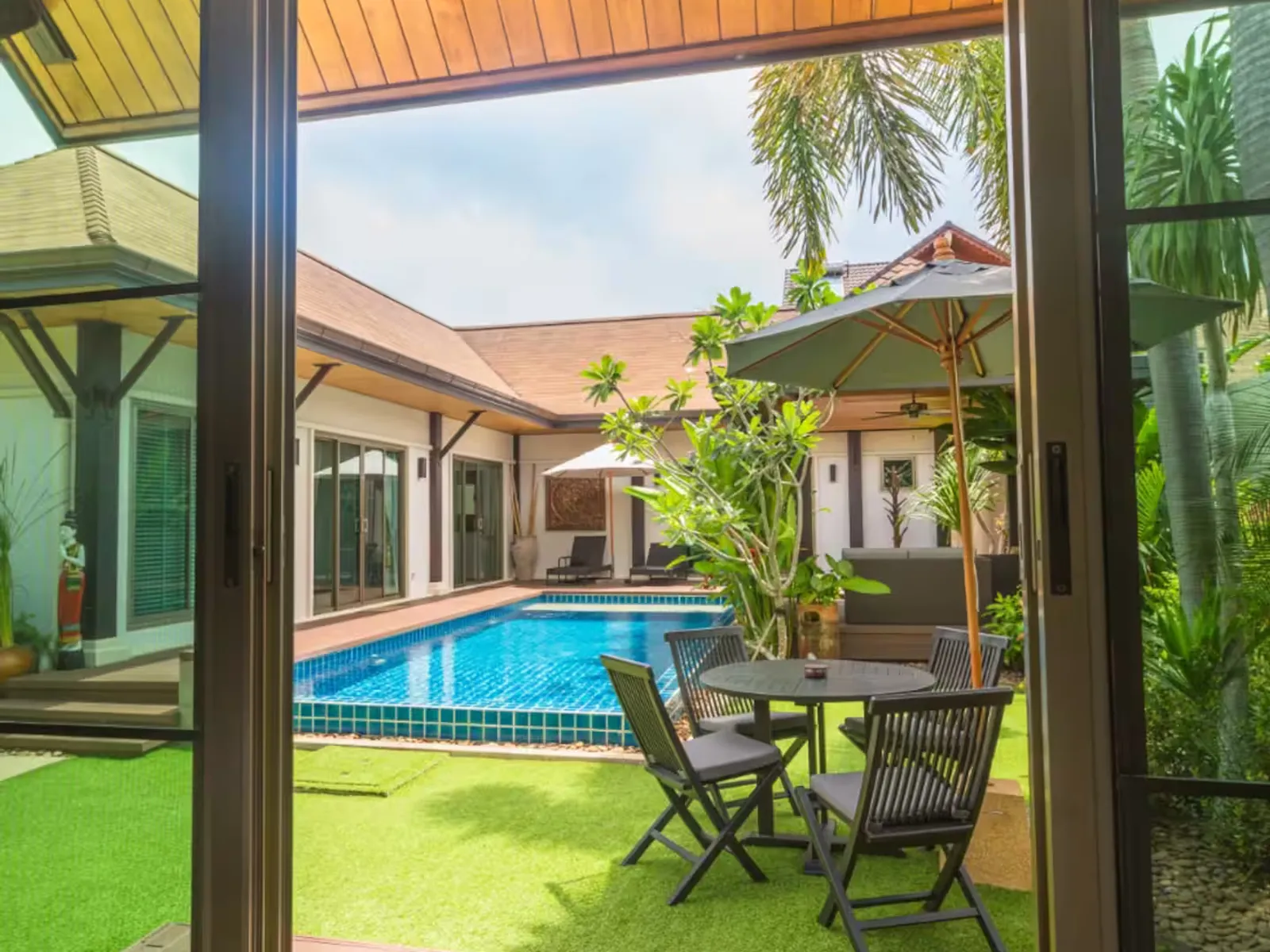 3-Bedroom Pool Villa for Sale, Rawai, Quiet Area - Rawai, Mueang Phuket - Photo 4