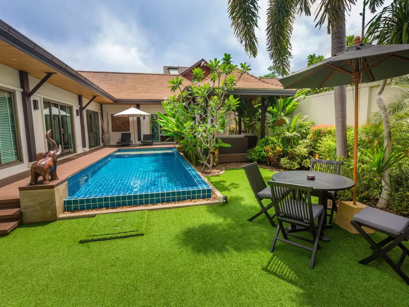 3-Bedroom Pool Villa for Sale, Rawai, Quiet Area - Rawai, Mueang Phuket - Photo 3