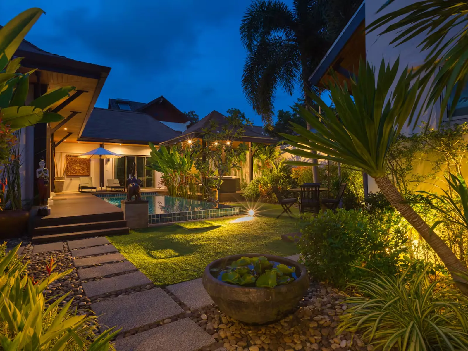 3-Bedroom Pool Villa for Sale, Rawai, Quiet Area - Rawai, Mueang Phuket - Photo 2