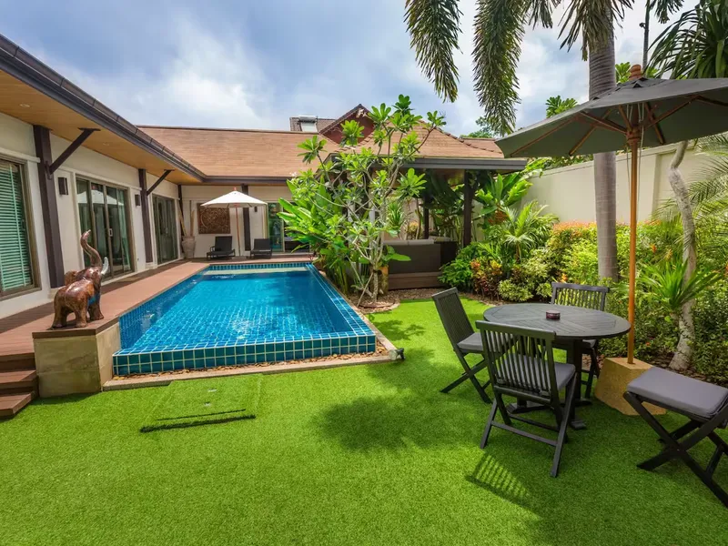 3-Bedroom Pool Villa for Sale, Rawai, Quiet Area - Rawai, Mueang Phuket - Main photo