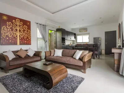 3-Bedroom Pool Villa for Sale, Rawai, Quiet Area - Rawai, Mueang Phuket - See all photos