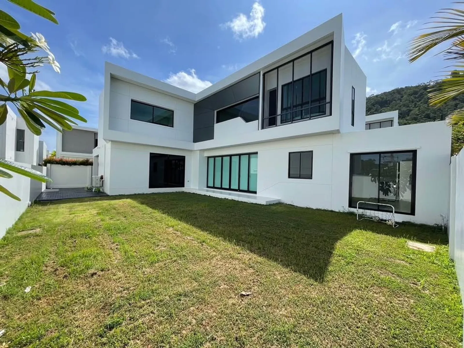 Проект F, Угловая вилла с 4 спальнями и бассейном на продажу, Ко Каеу - Koh Kaew, Phuket - Фото 2