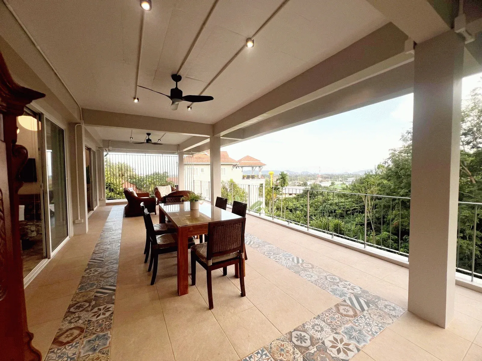 2-Bedroom Hillside Pool Villa for Rent, Chalong, Sea & Temple Views - Chalong, Phuket - Photo 12