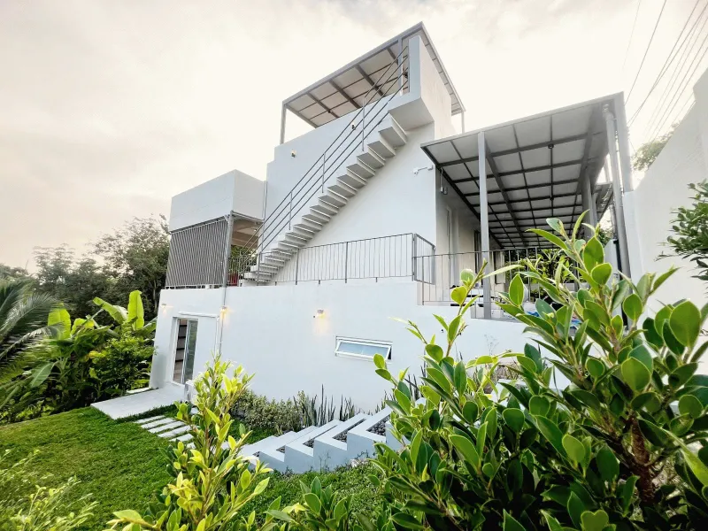 2-Bedroom Hillside Pool Villa for Rent, Chalong, Sea & Temple Views - Chalong, Phuket - Main photo
