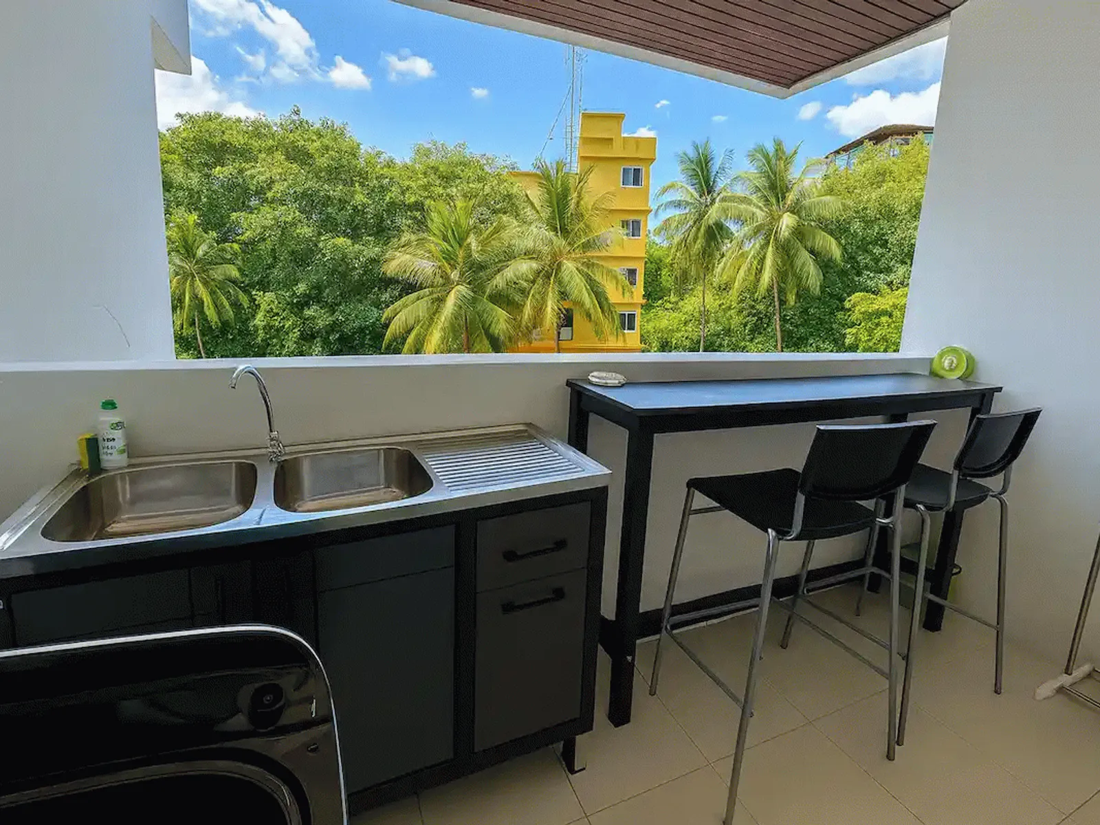 1-Bedroom Condo for Rent, Patong, 10 Min Walk to Beach, Pool & Gym - Patong, Phuket - Photo 20