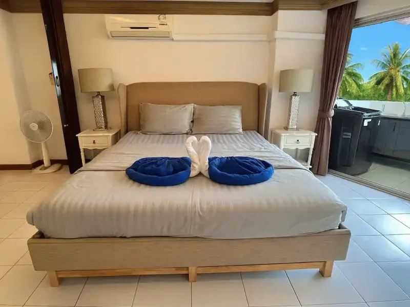 1-Bedroom Condo for Rent, Patong, 10 Min Walk to Beach, Pool & Gym - Patong, Phuket - Main photo
