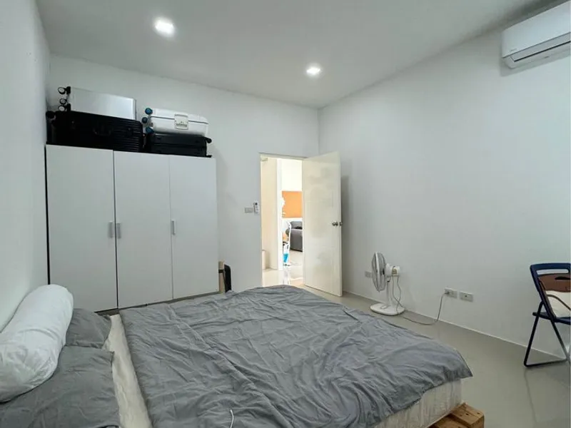 2-Bedroom Townhouse for Rent, Chalong, Modern and Cozy - Chalong, Phuket - Main photo