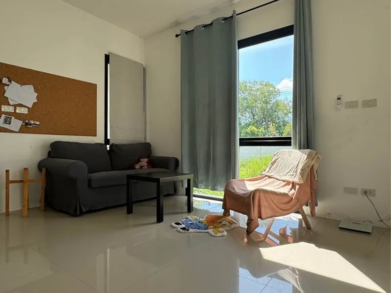 2-Bedroom Townhouse for Rent, Chalong, Modern and Cozy - Chalong, Phuket - Main photo