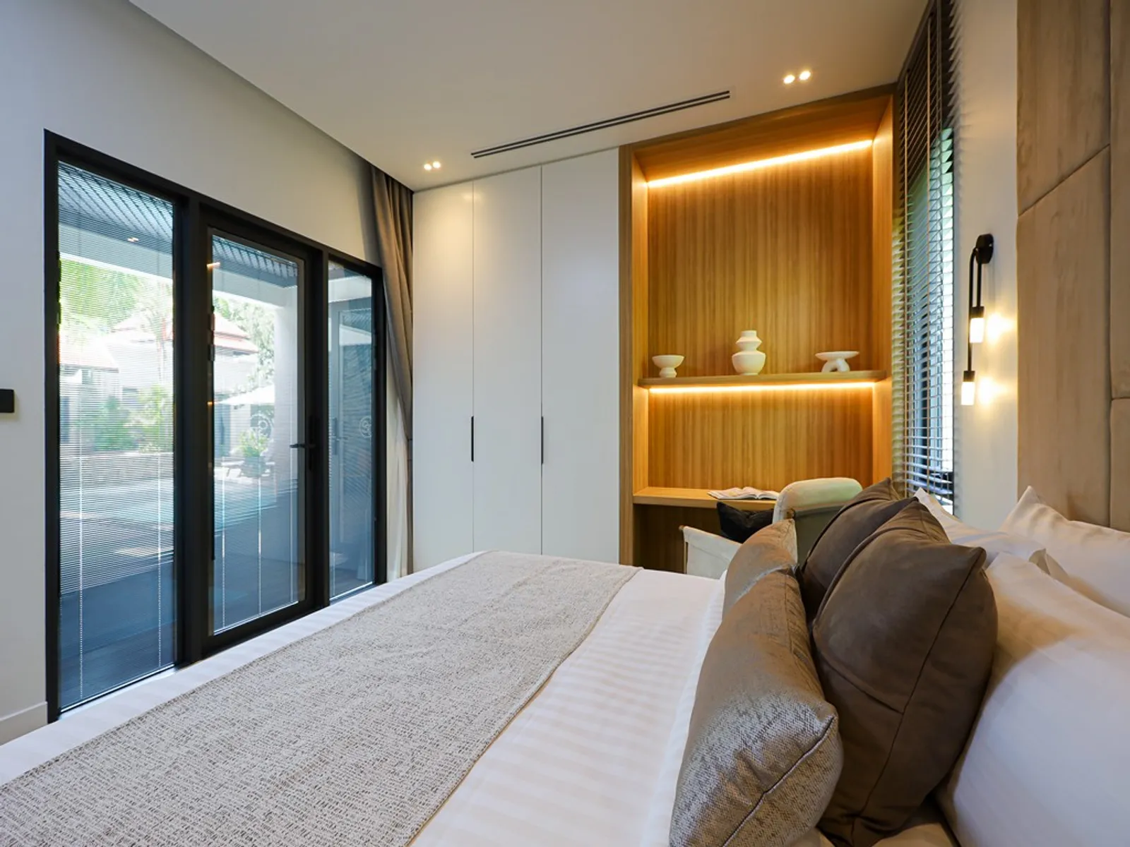 Sai Taan, 4-Bedroom Renovated Pool Villa for Rent, Bang Tao - Bang Tao, Phuket - Photo 33
