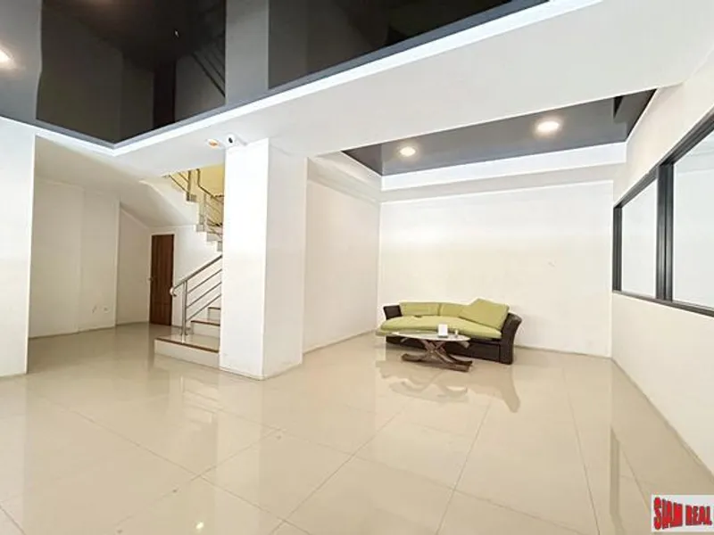 1-Bedroom Condo for Sale, Rawai, 800m to Beach, Rental-Ready - Rawai, Phuket - Main photo