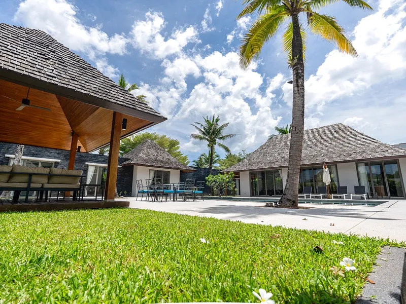 Анчан Лагун, Вилла с 4 спальнями и бассейном на продажу, Лаян - Layan, Phuket - Главное фото