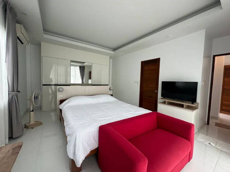 3-Bedroom Pool Villa for Rent, Cherng Talay, Quiet Private Road - Cherng Talay, Phuket - Main photo