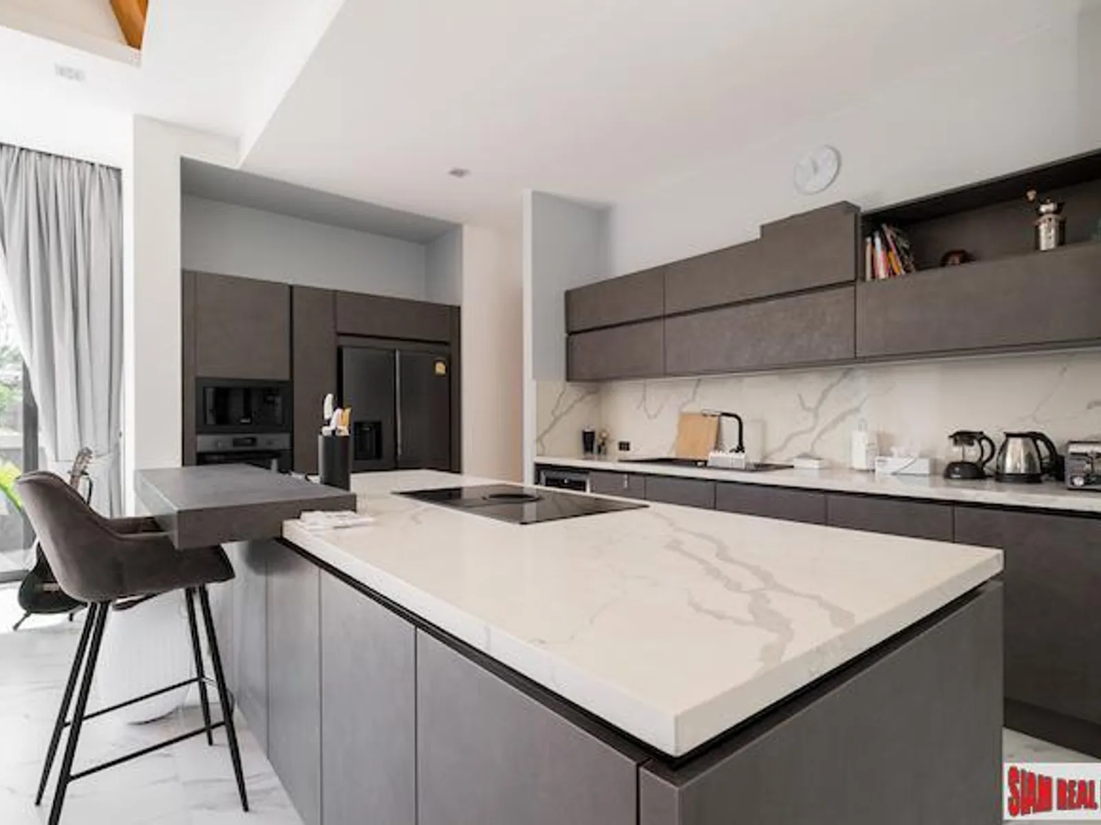 Вилла с 4 спальнями и новым бассейном на продажу, Чернг Талай, рядом с Boat Avenue - Cherng Talay, Phuket - Фото 6