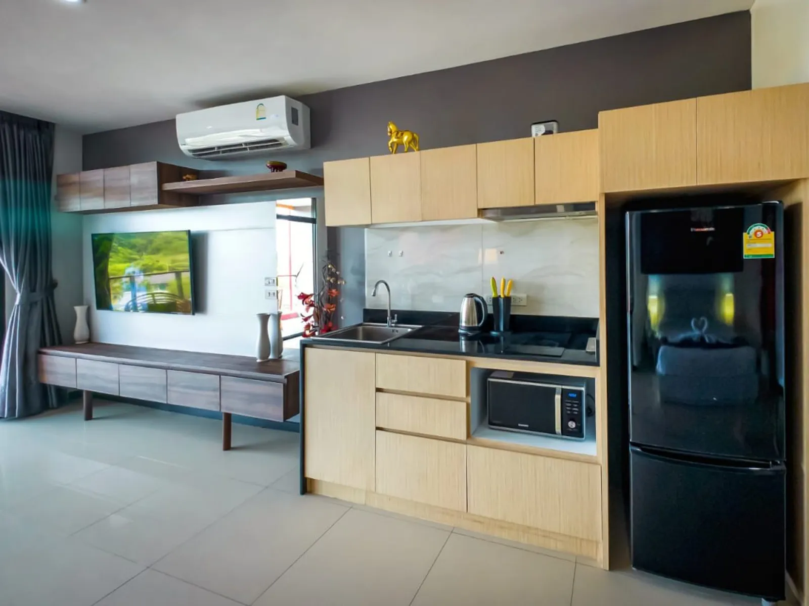 Nai Harn Beach Condo, 1-Bedroom Condo for Sale, Nai Harn, Freehold - Nai Harn, Phuket - Photo 11