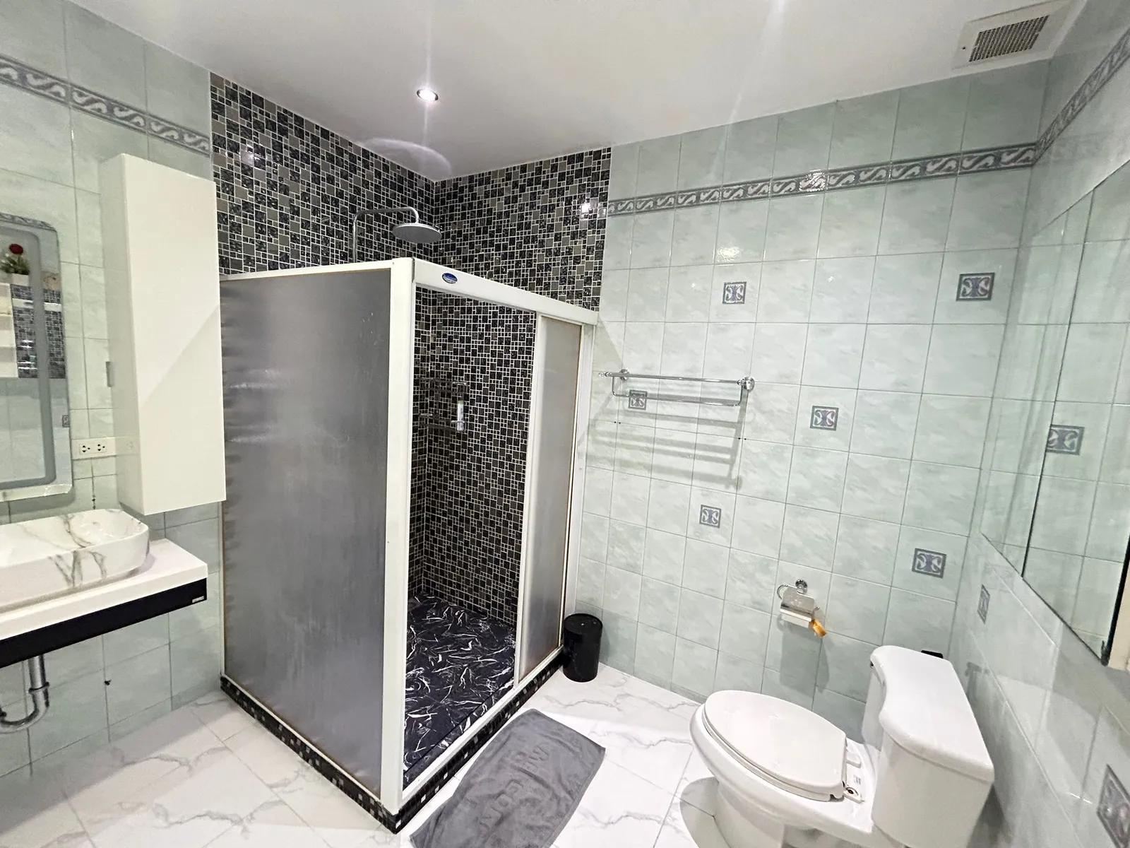 3-Bedroom Pool Villa for Rent, Nai Harn, 4 Min Drive to Beach - Nai Harn, Phuket - Photo 23