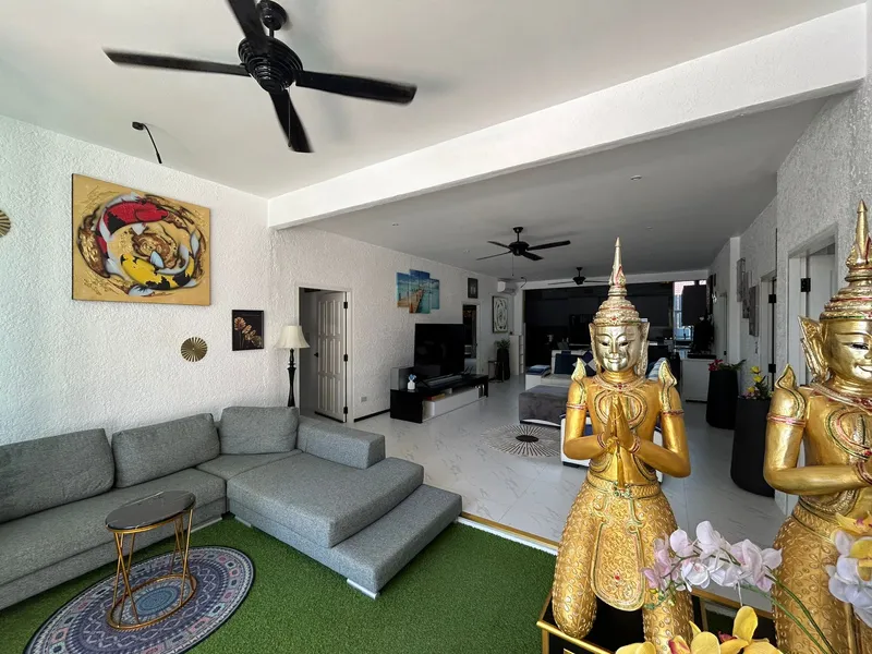 3-Bedroom Pool Villa for Rent, Nai Harn, 4 Min Drive to Beach - Nai Harn, Phuket - Main photo