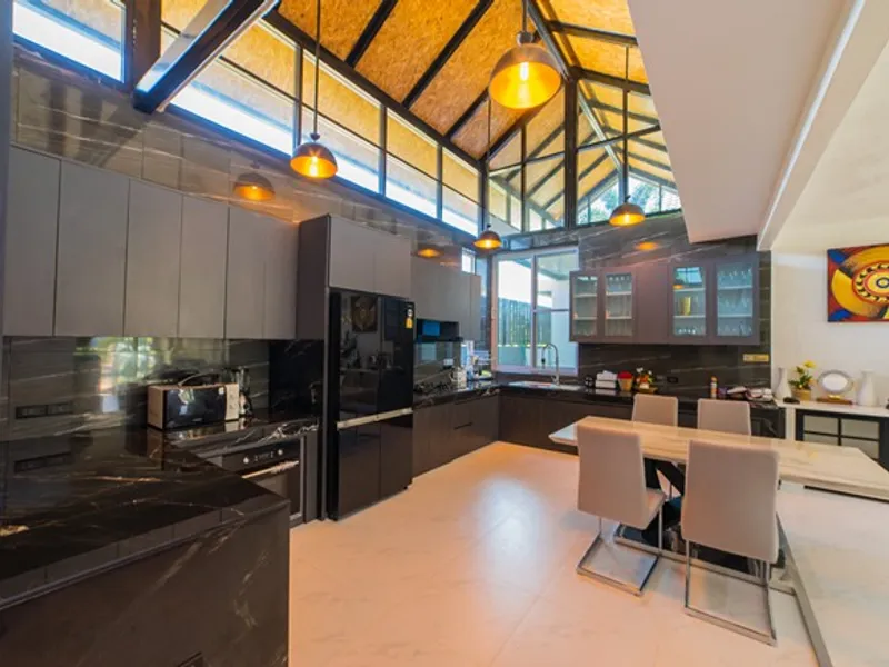 3-Bedroom Pool Villa for Rent, Nai Harn, 4 Min Drive to Beach - Nai Harn, Phuket - Main photo