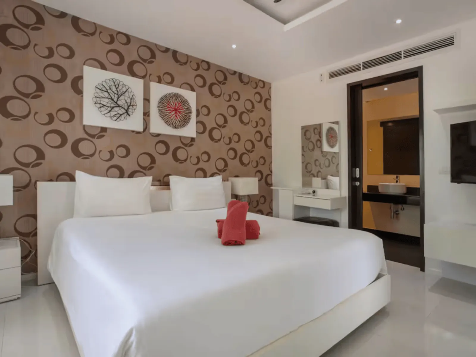 4-Bedroom Sea View Pool Villa for Rent, Chalong, Near Big Buddha - Chalong, Phuket - Photo 27