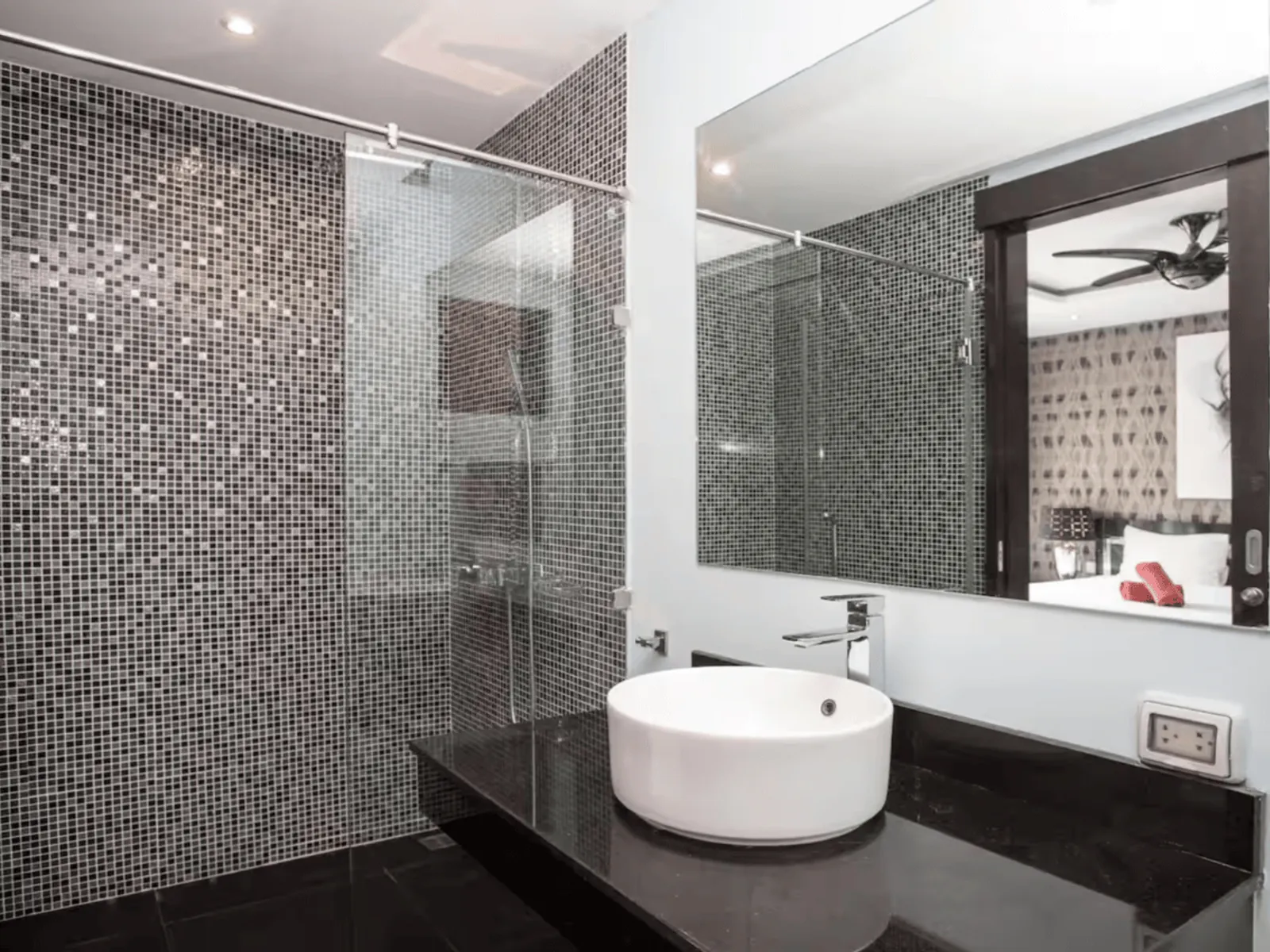 4-Bedroom Sea View Pool Villa for Rent, Chalong, Near Big Buddha - Chalong, Phuket - Photo 39