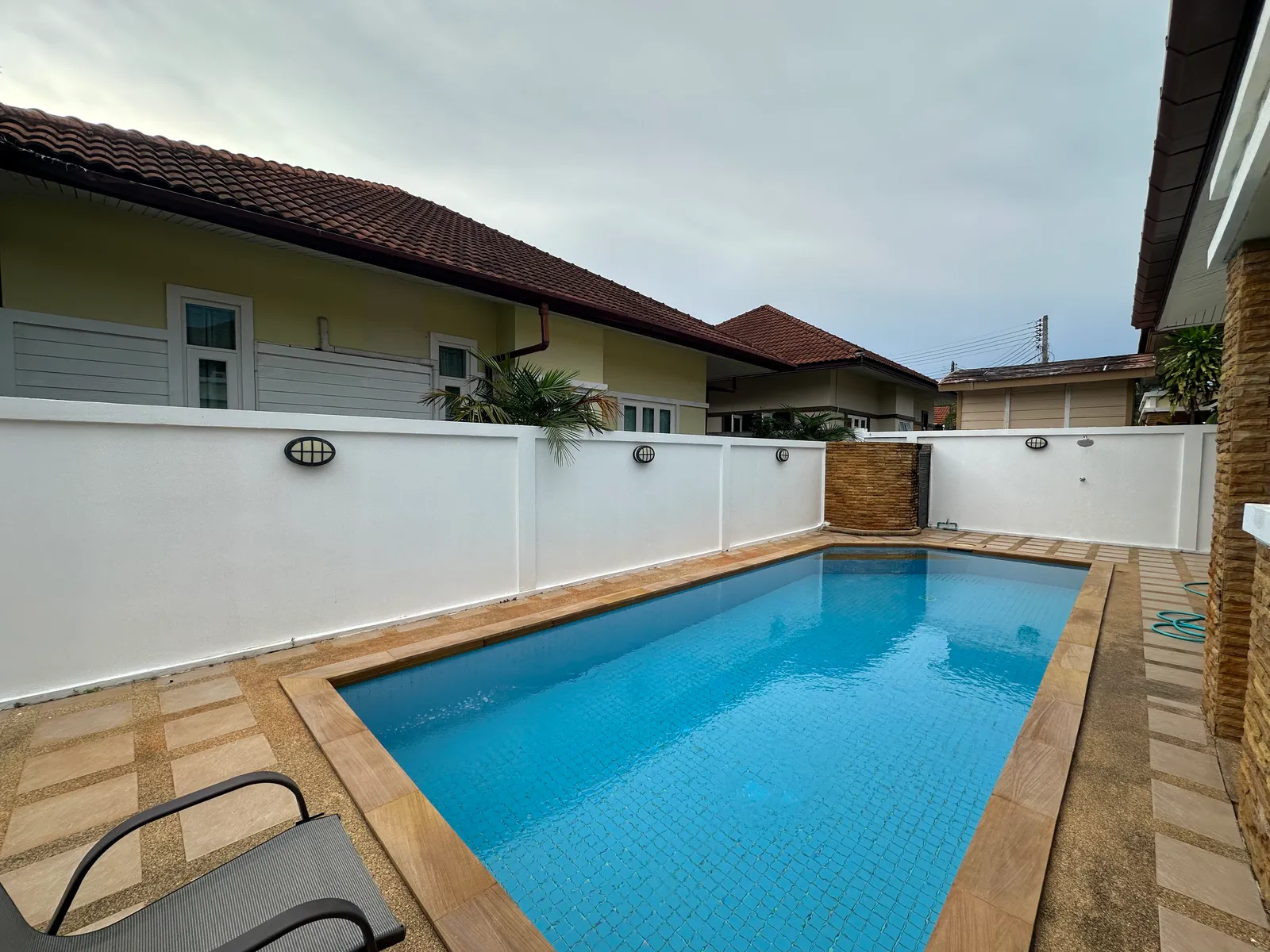 Sun Palm Villa, 3-Bedroom Pool Villa for Sale, Chalong, 150m to Bay, Freehold - Chalong, Phuket - Photo 33