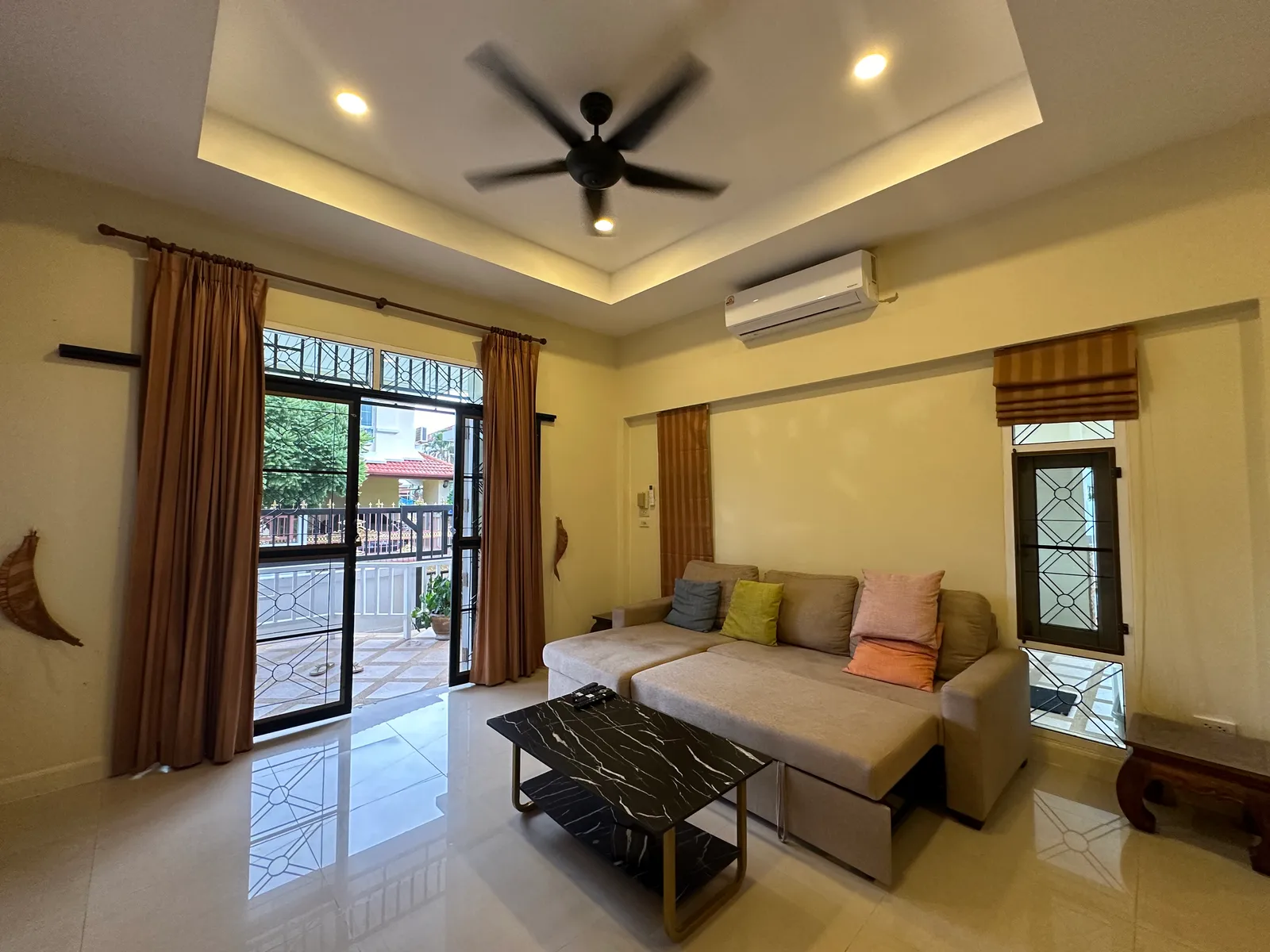 Sun Palm Villa, 3-Bedroom Pool Villa for Sale, Chalong, 150m to Bay, Freehold - Chalong, Phuket - Photo 10