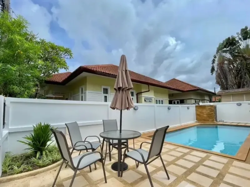 Sun Palm Villa, 3-Bedroom Pool Villa for Sale, Chalong, 150m to Bay, Freehold - Chalong, Phuket - Main photo