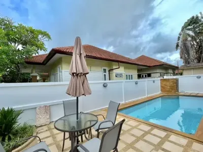 Sun Palm Villa, 3-Bedroom Pool Villa for Sale, Chalong, 150m to Bay, Freehold - Chalong, Phuket - Photo 4