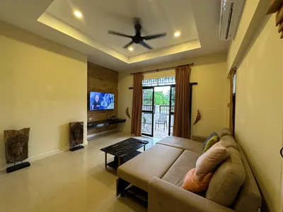Sun Palm Villa, 3-Bedroom Pool Villa for Sale, Chalong, 150m to Bay, Freehold - Chalong, Phuket - Photo 9