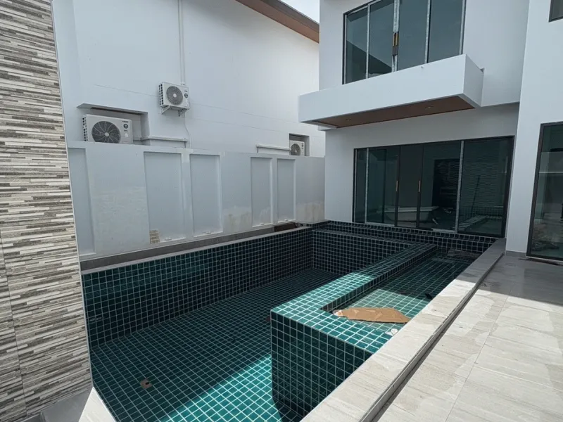 4-Bedroom New Pool Villa for Sale, Rawai, 10 Min to Beach, Freehold - Rawai, Phuket - Main photo