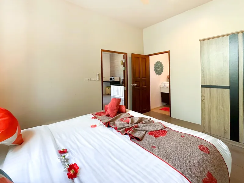 5-Bedroom Pool Villa for Rent, Rawai, 12m Pool, Large Plot - Rawai, Phuket - Main photo