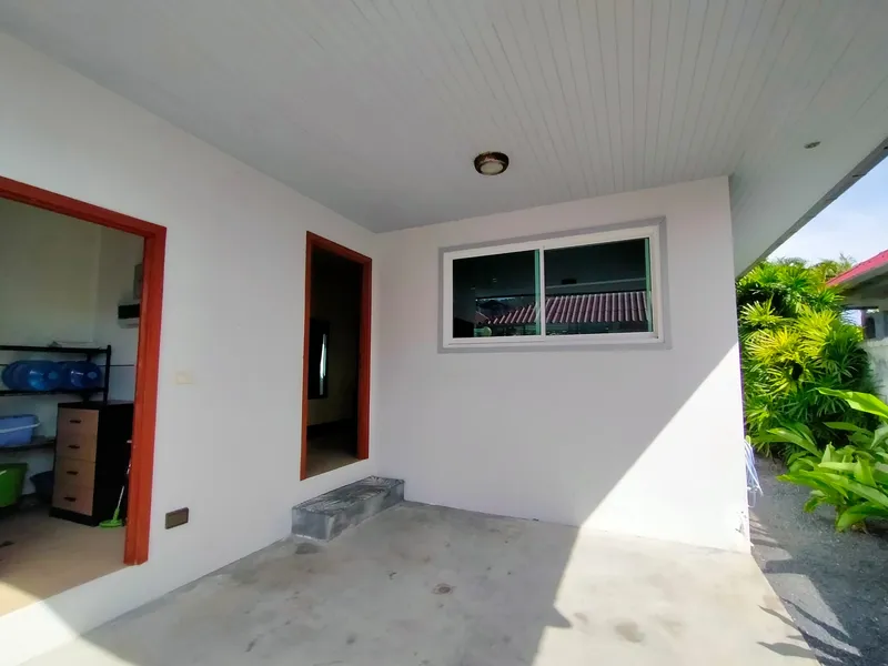Charmante maison de 2 chambres avec piscine privée et vaste terrasse à louer à Chalong - Chalong, Phuket - Photo principale